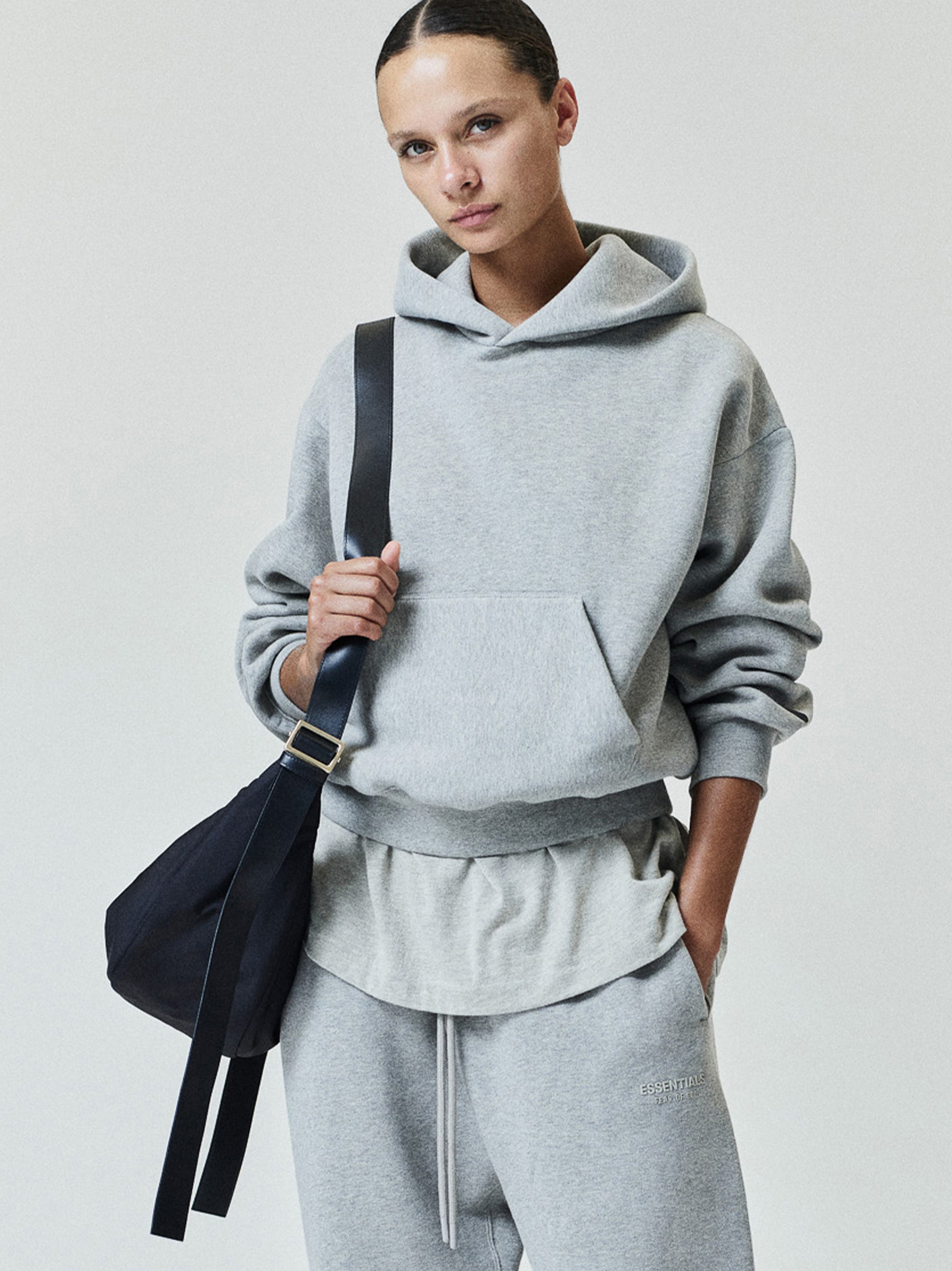 Womens Essentials FW26 Classic Hoodie